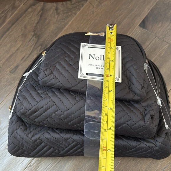 Nollia Cosmetic & Travel 3 pk set,quilted,gold zippers,vinyl interior,easy care - Picture 12 of 13